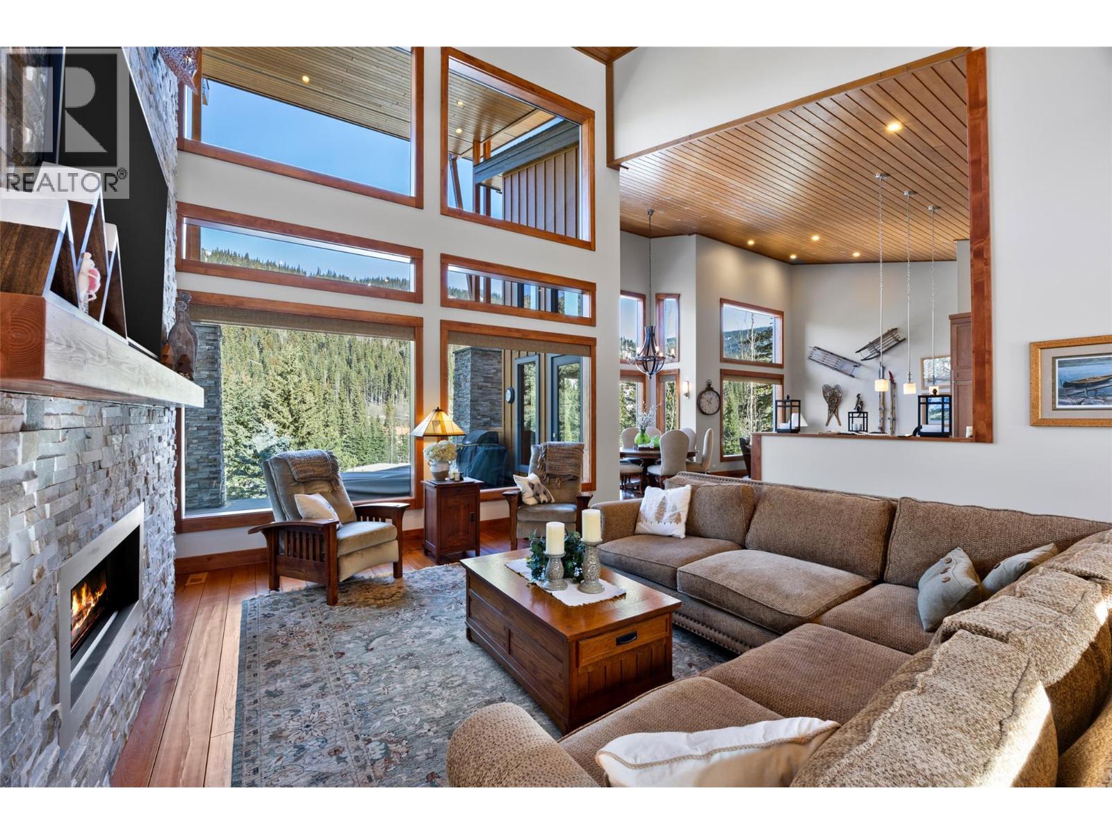 2436 FAIRWAYS DRIVE - 13