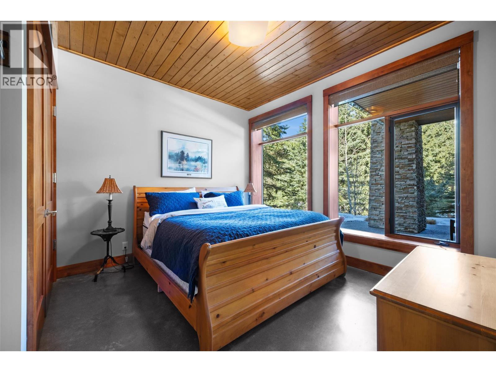 2436 FAIRWAYS DRIVE - 45