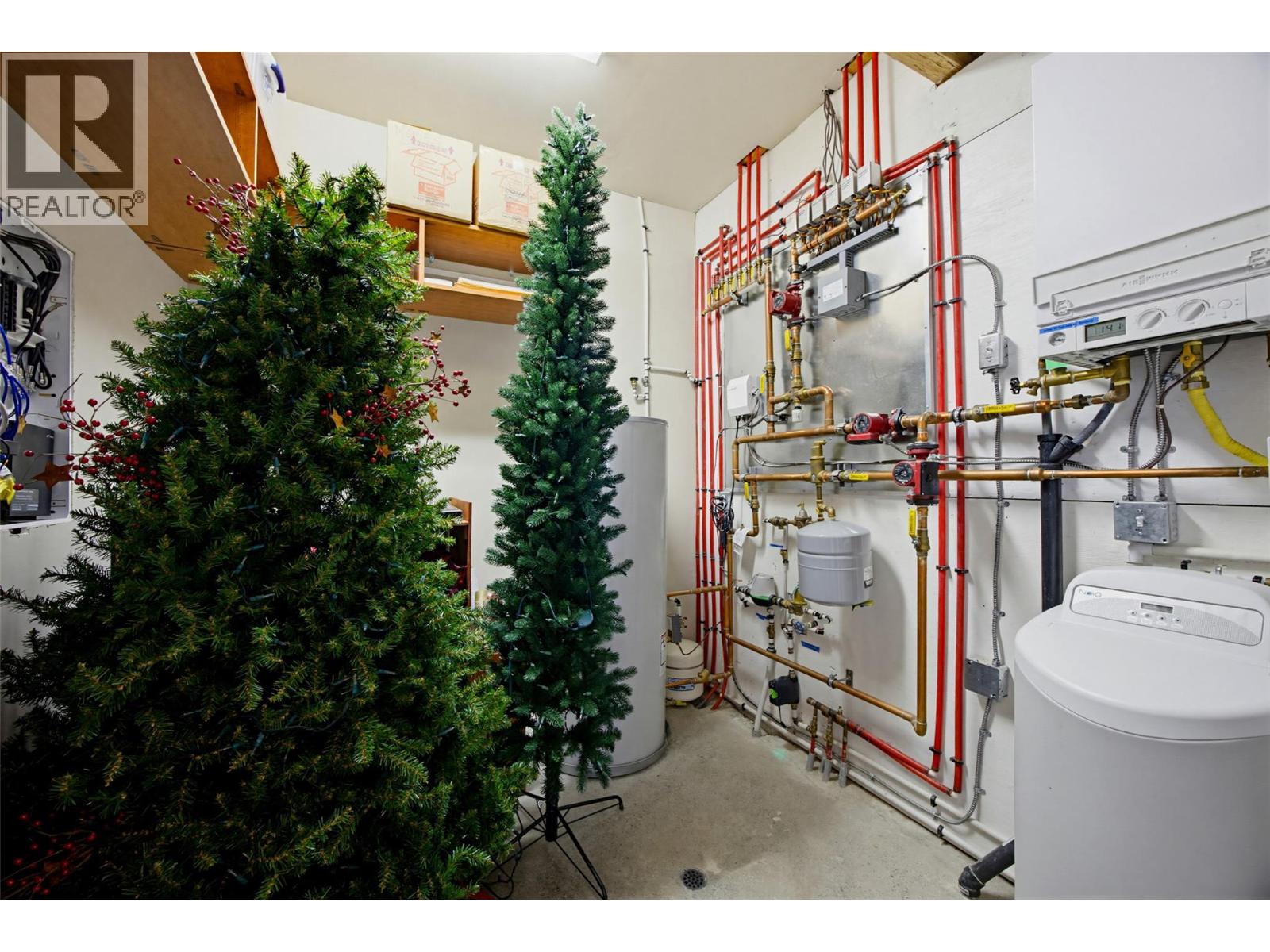 2436 FAIRWAYS DRIVE - 52