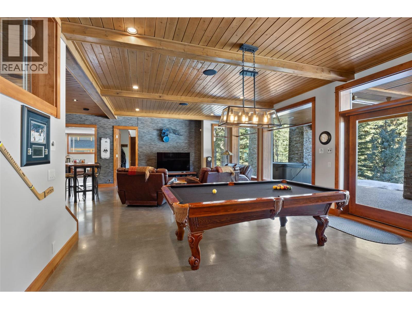 2436 FAIRWAYS DRIVE - 38