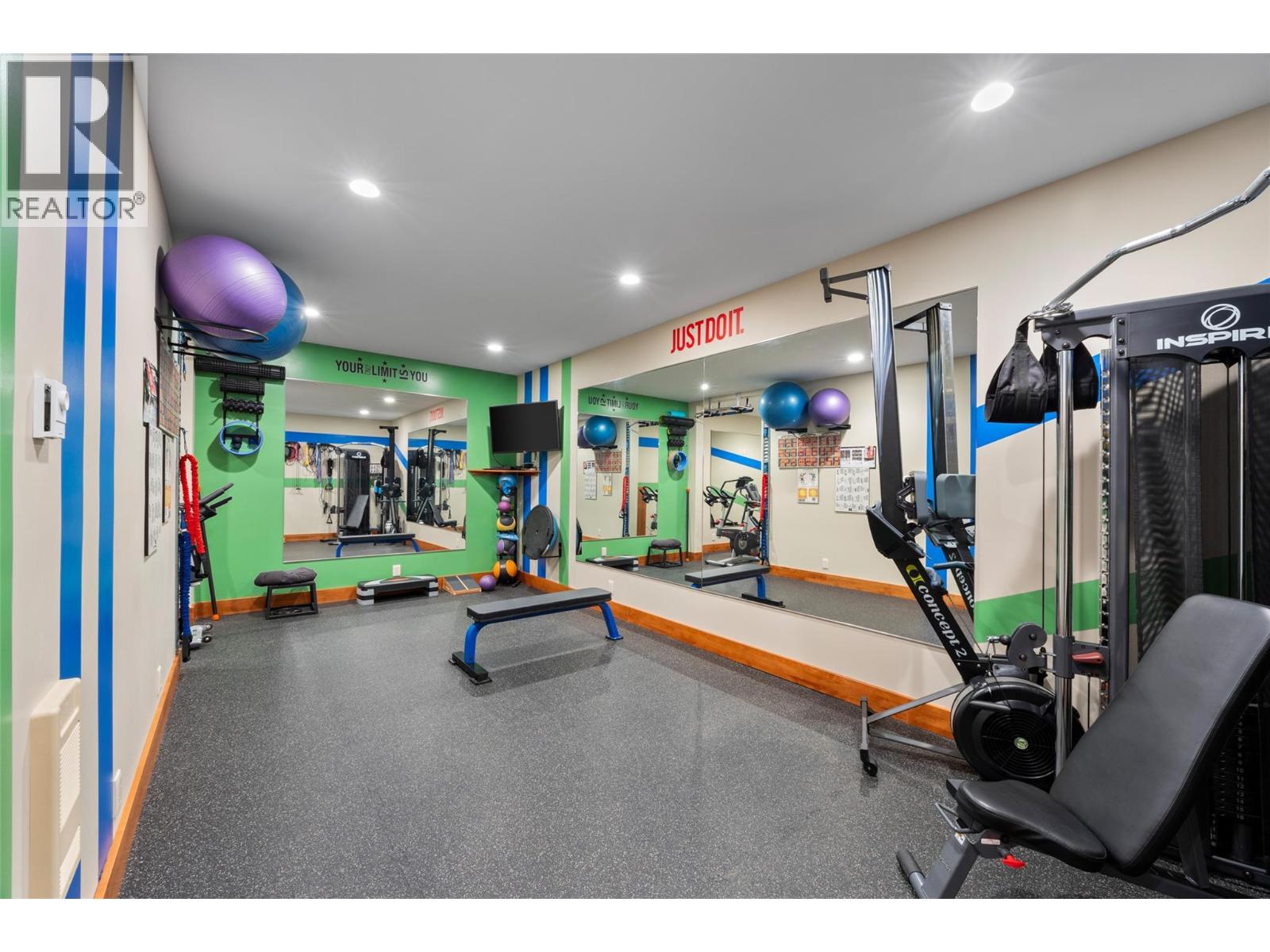 2436 FAIRWAYS DRIVE - 50