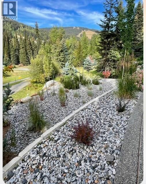 2436 FAIRWAYS DRIVE - 64