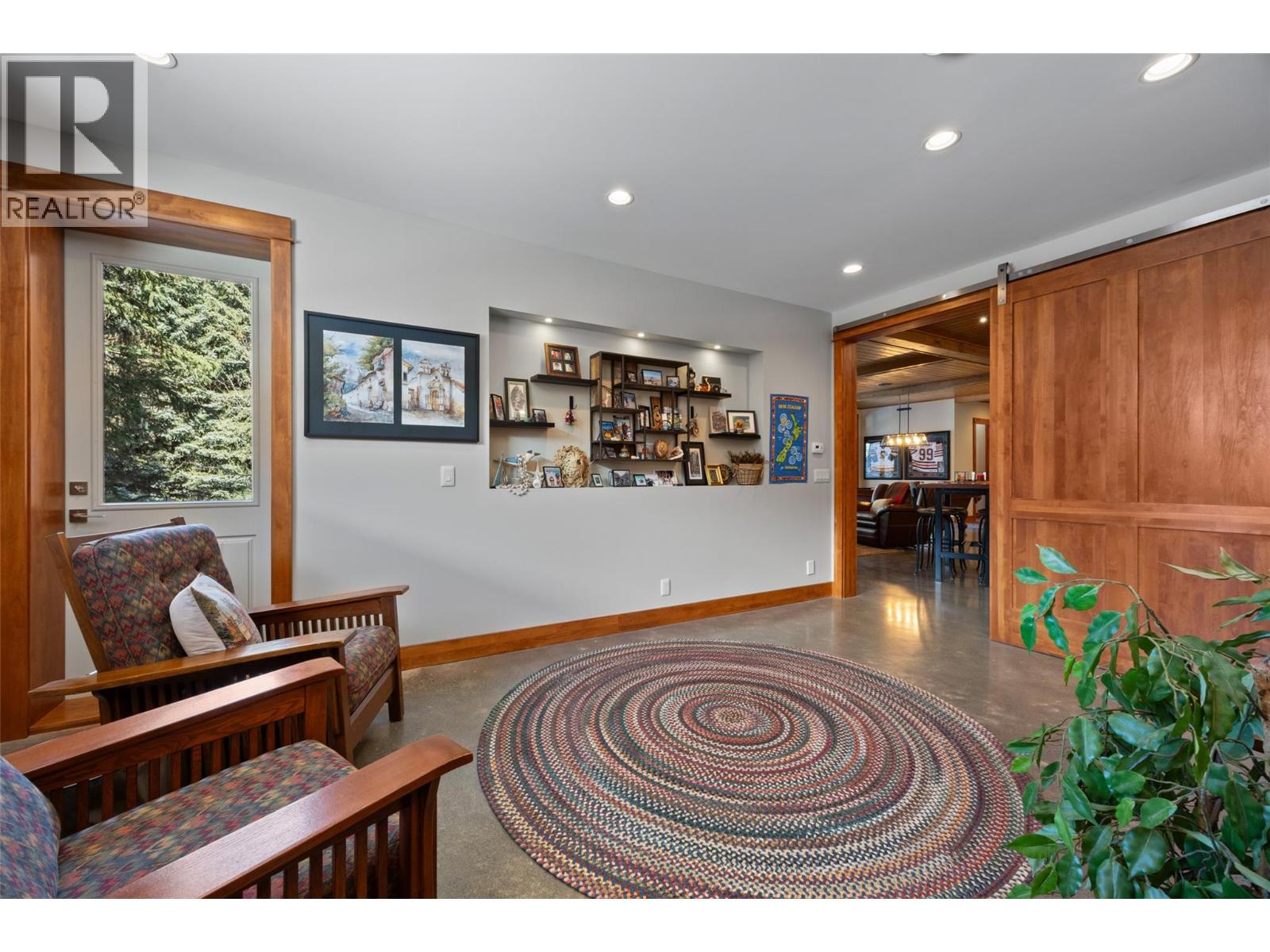 2436 FAIRWAYS DRIVE - 44