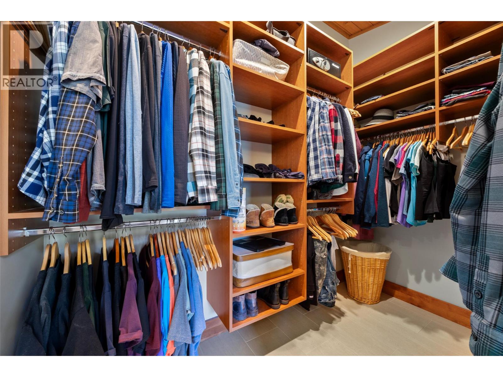 2436 FAIRWAYS DRIVE - 31