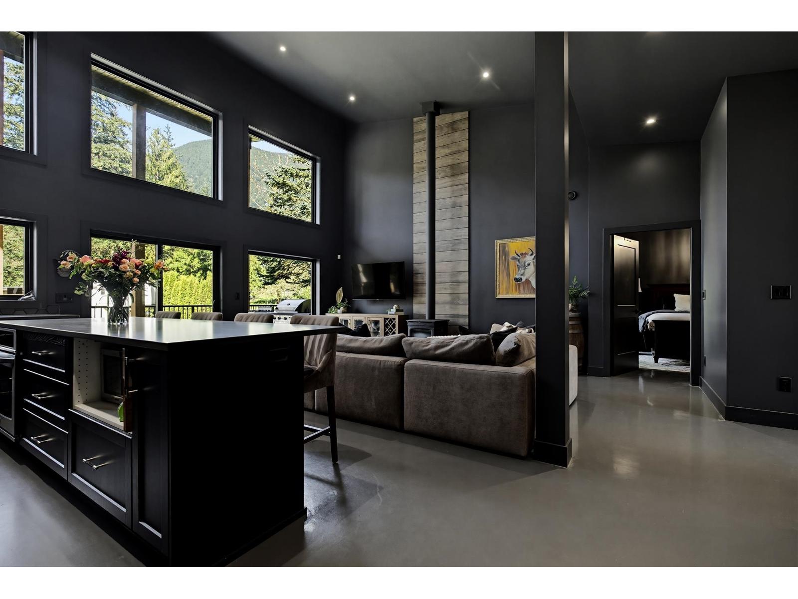 10377 NORTH DEROCHE ROAD, Mission