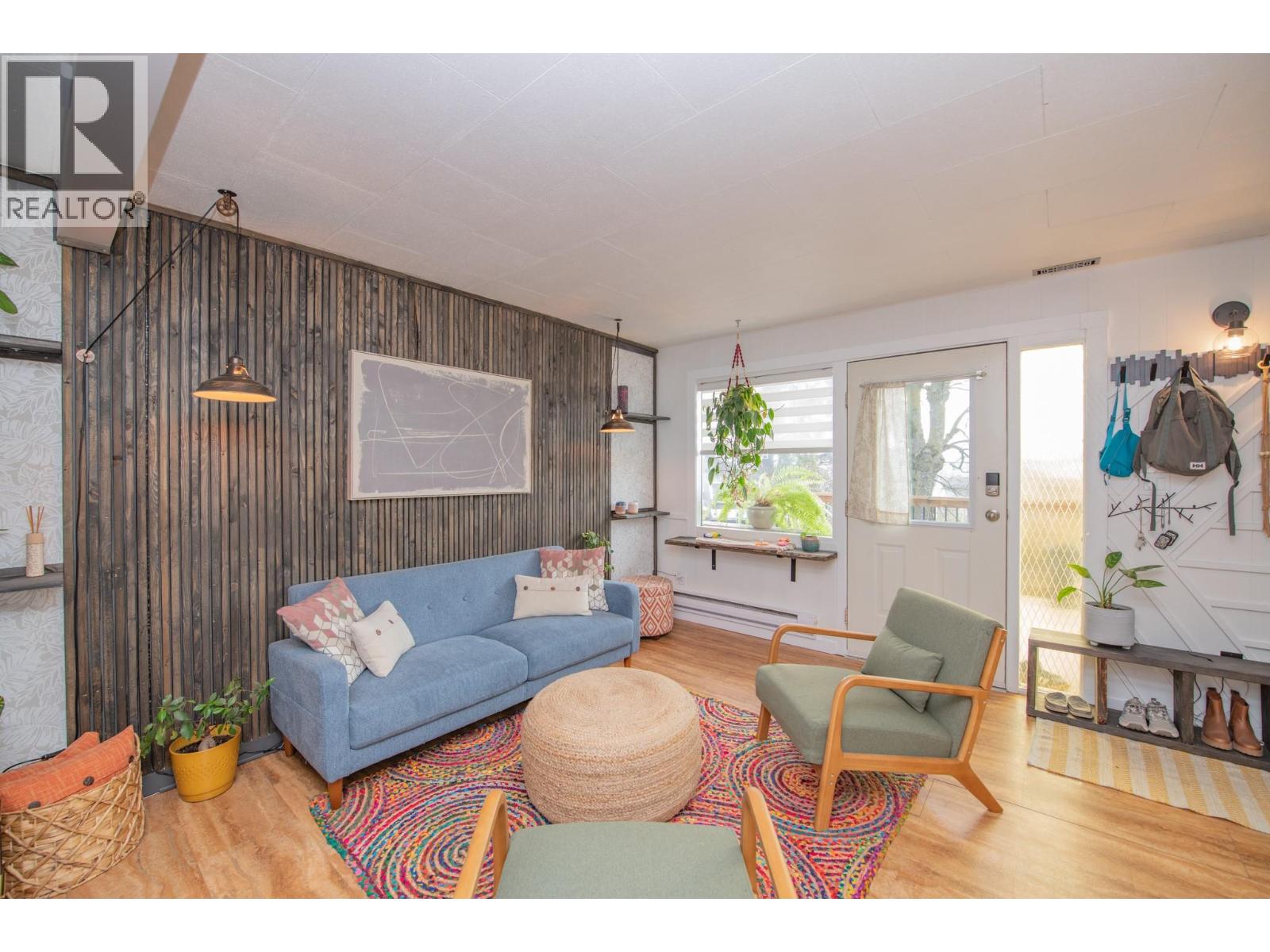  3208 Pleasant Valley Road, Vernon