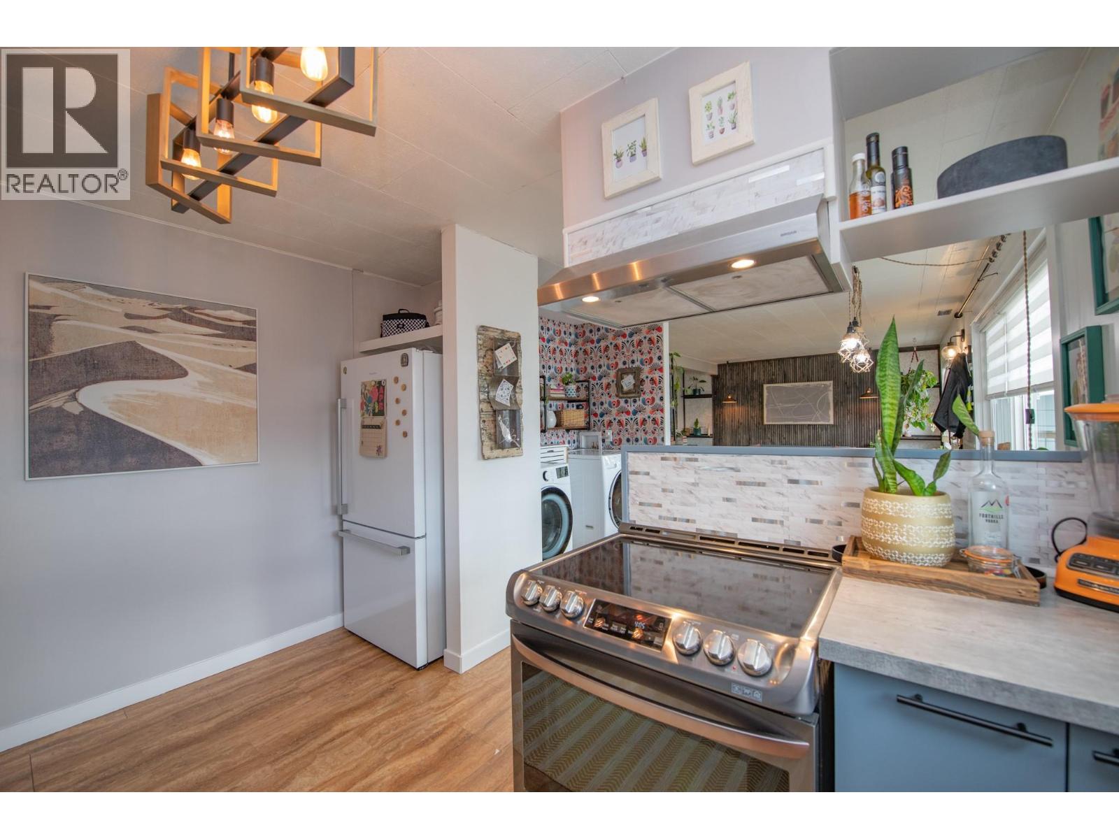  3208 Pleasant Valley Road, Vernon