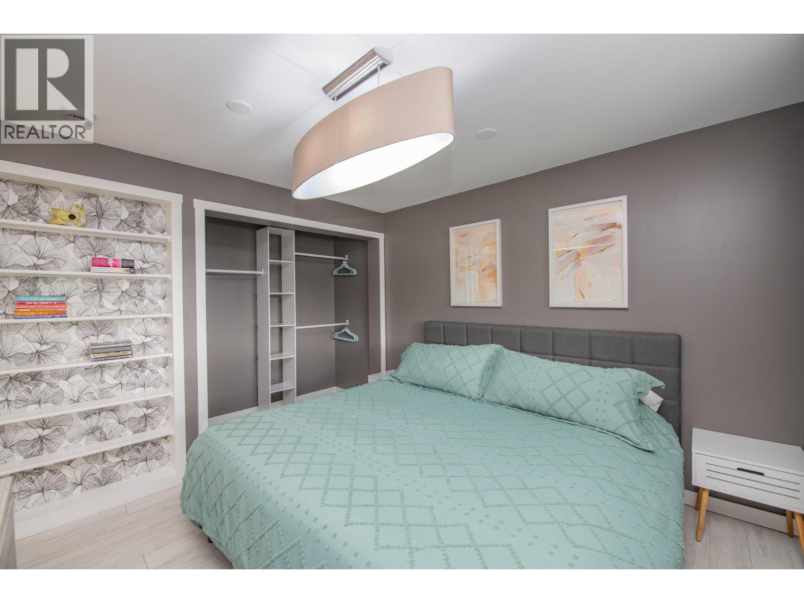 3208 Pleasant Valley Road - 66