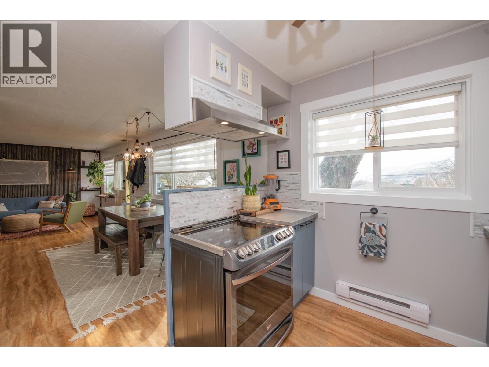  3208 Pleasant Valley Road, Vernon