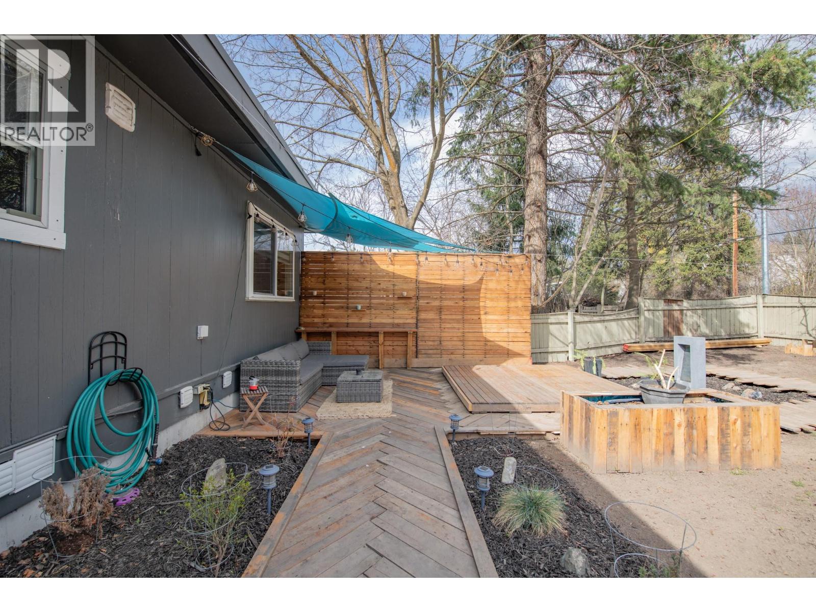  3208 Pleasant Valley Road, Vernon