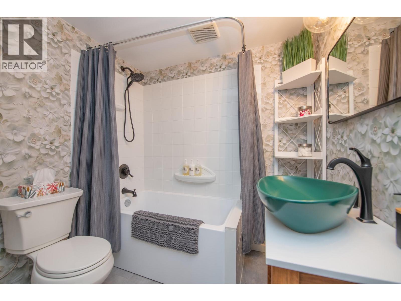3208 Pleasant Valley Road - 68