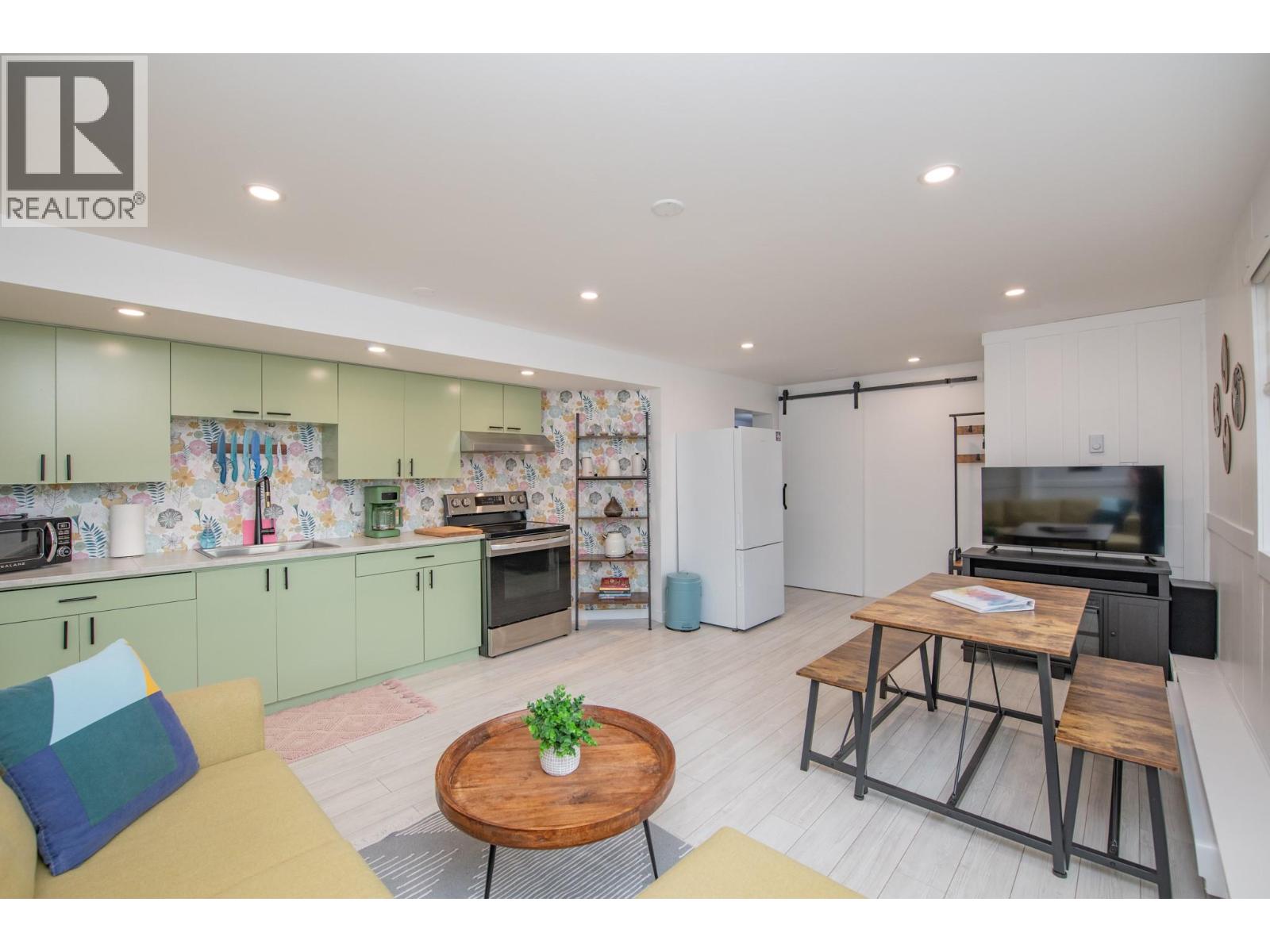  3208 Pleasant Valley Road, Vernon