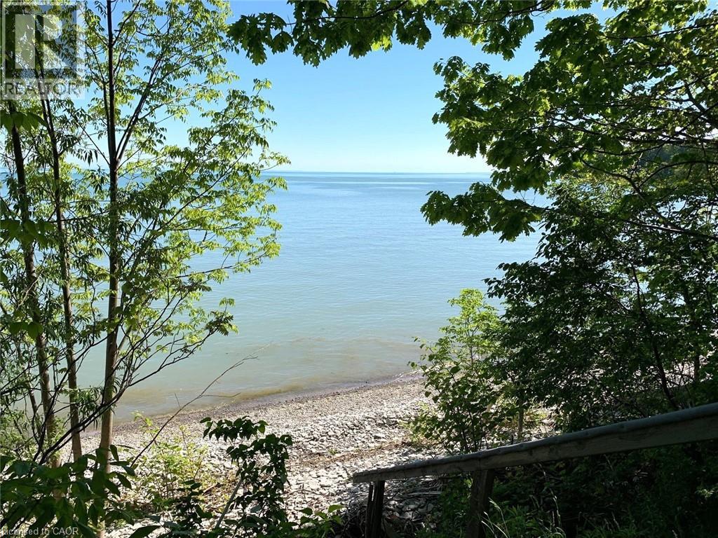 110 OLD LAKESHORE ROAD - 1