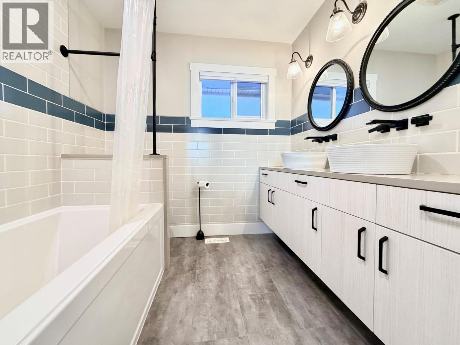 448 Caribou Street, Penticton