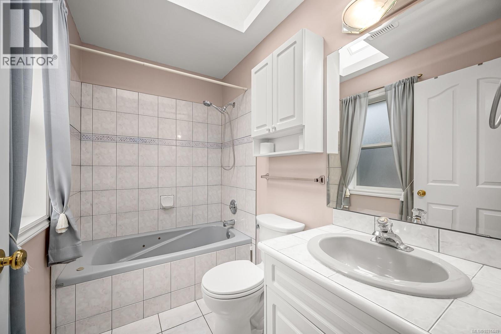 1741 Swan Cres, Courtenay