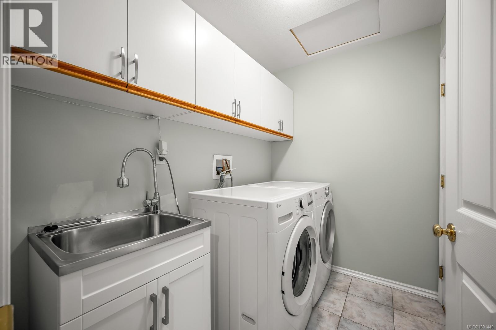 1741 Swan Cres, Courtenay