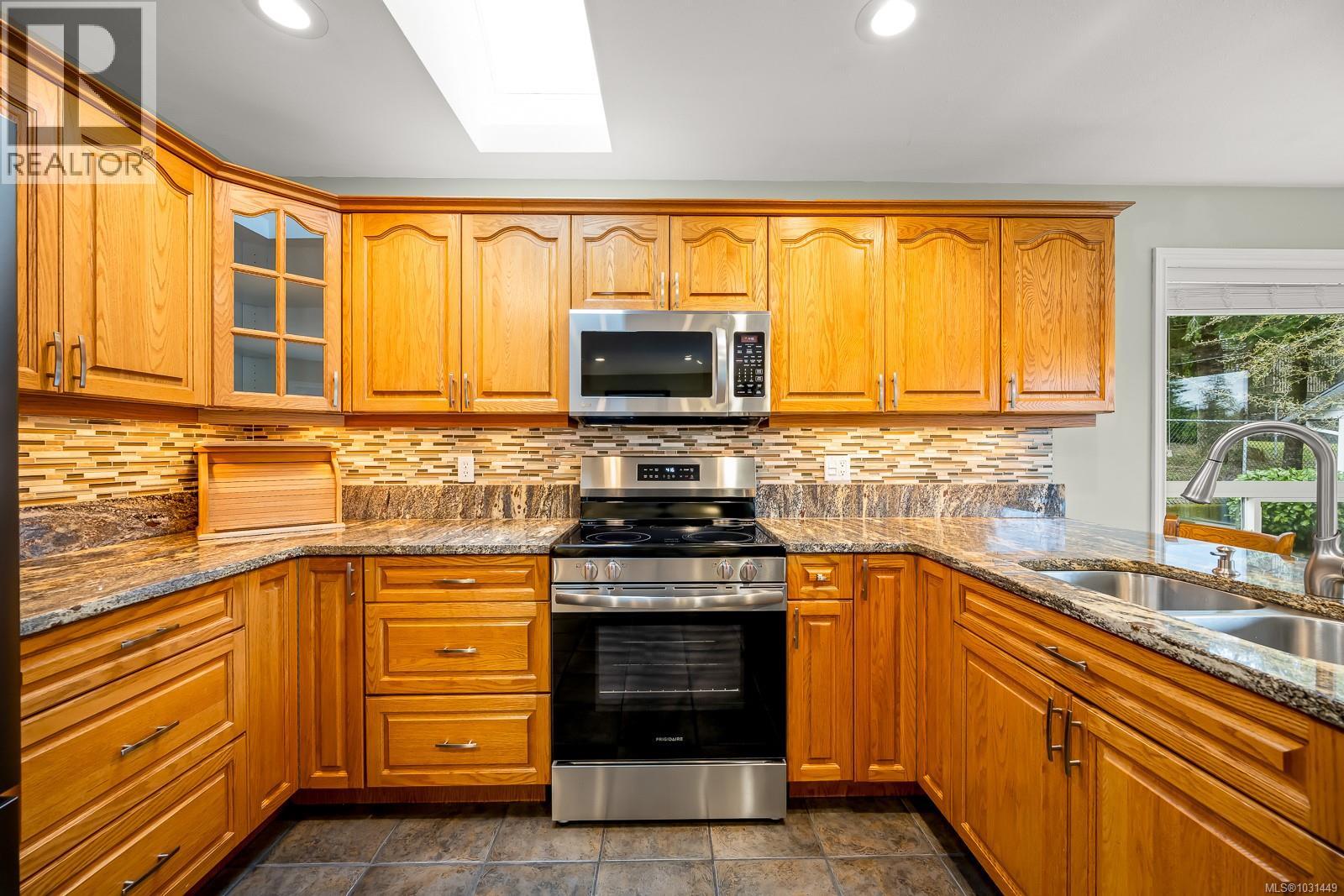 1741 Swan Cres, Courtenay