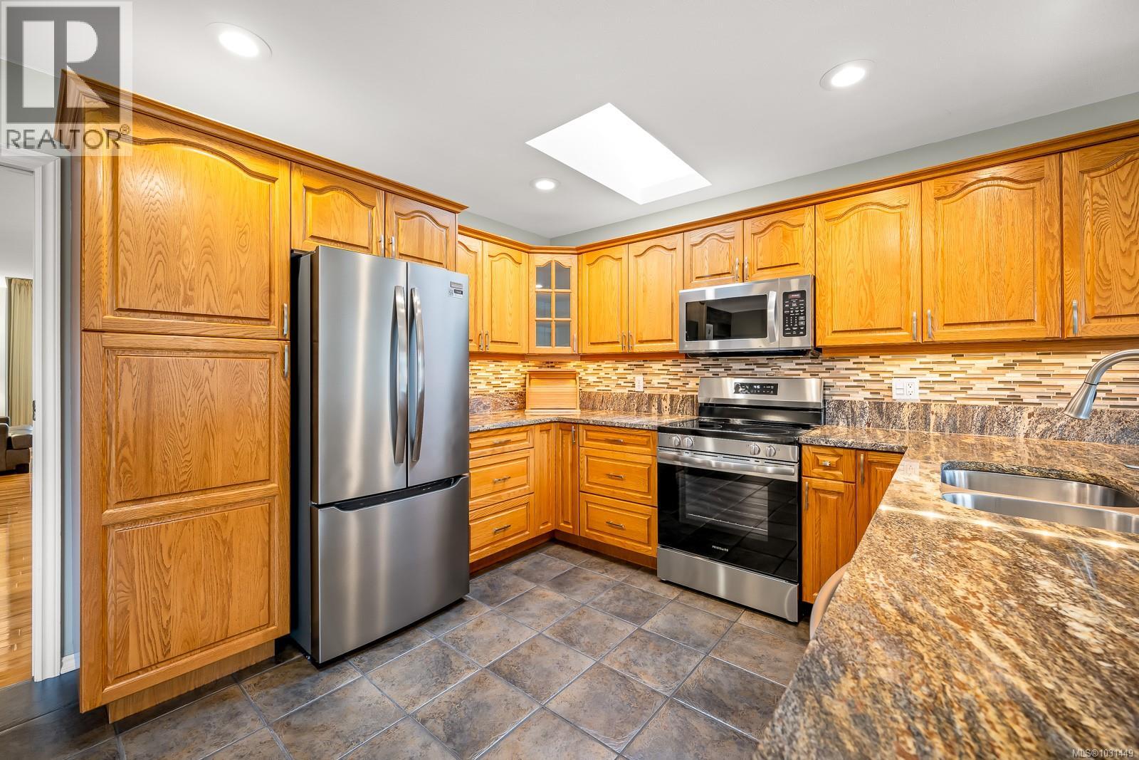 1741 Swan Cres, Courtenay