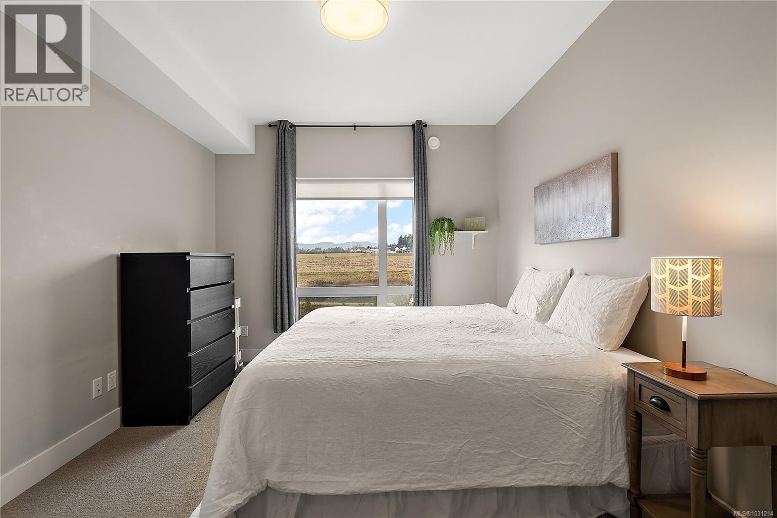 402 2500 Hackett Crescent, Central Saanich