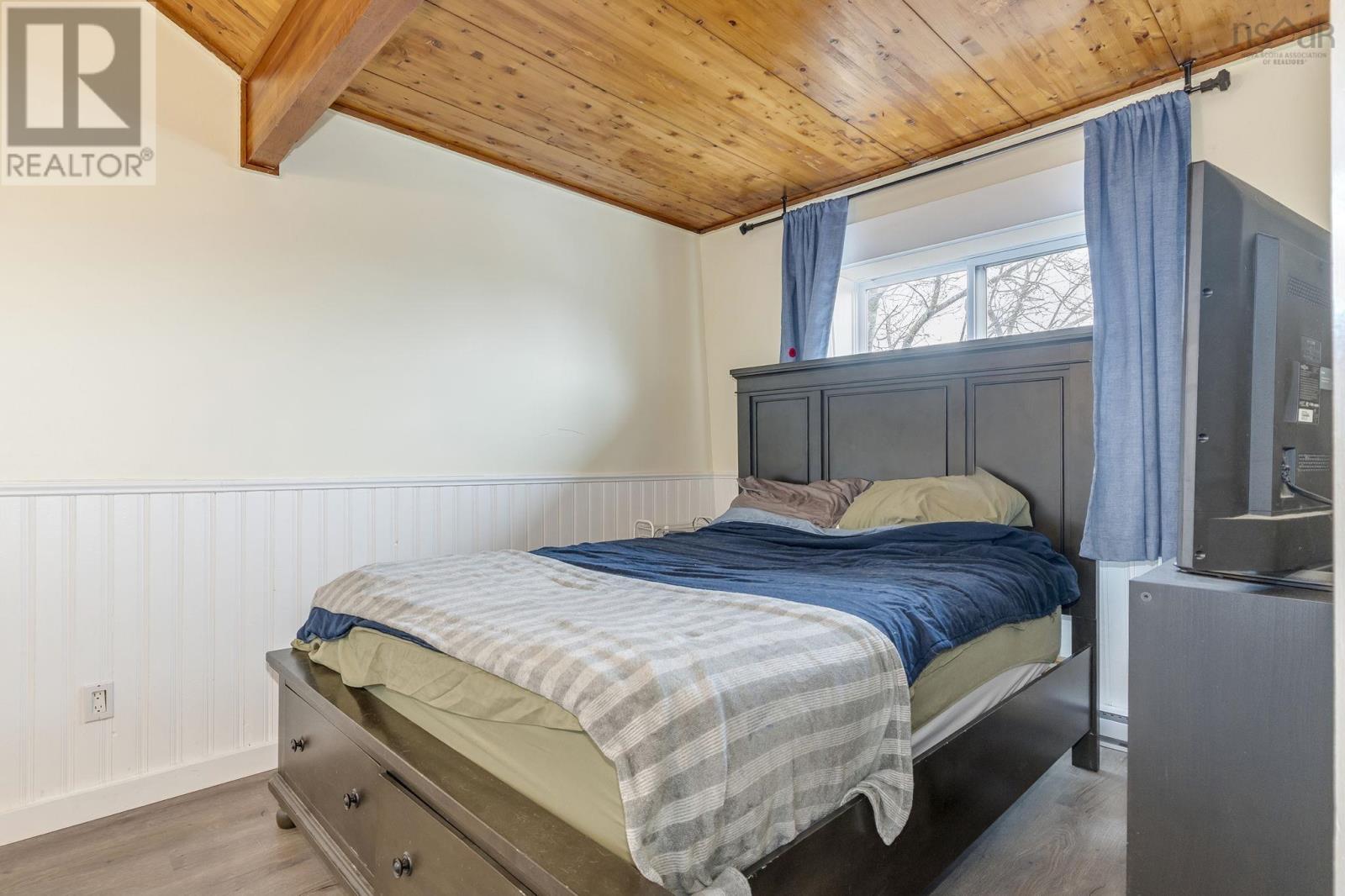 72 CAVENDISH ROAD - 20