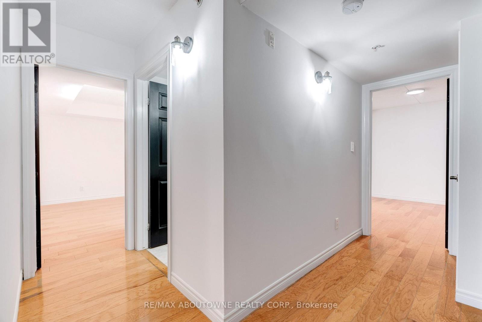 #212 1460 BISHOPS GATE - 8