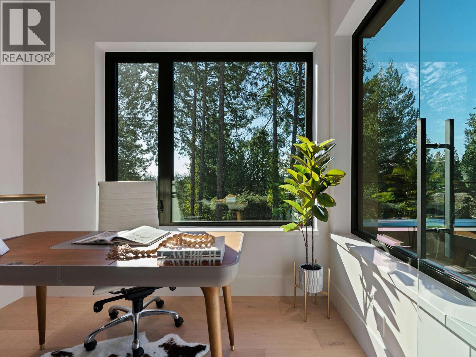 5657 WESTPORT ROAD, West Vancouver