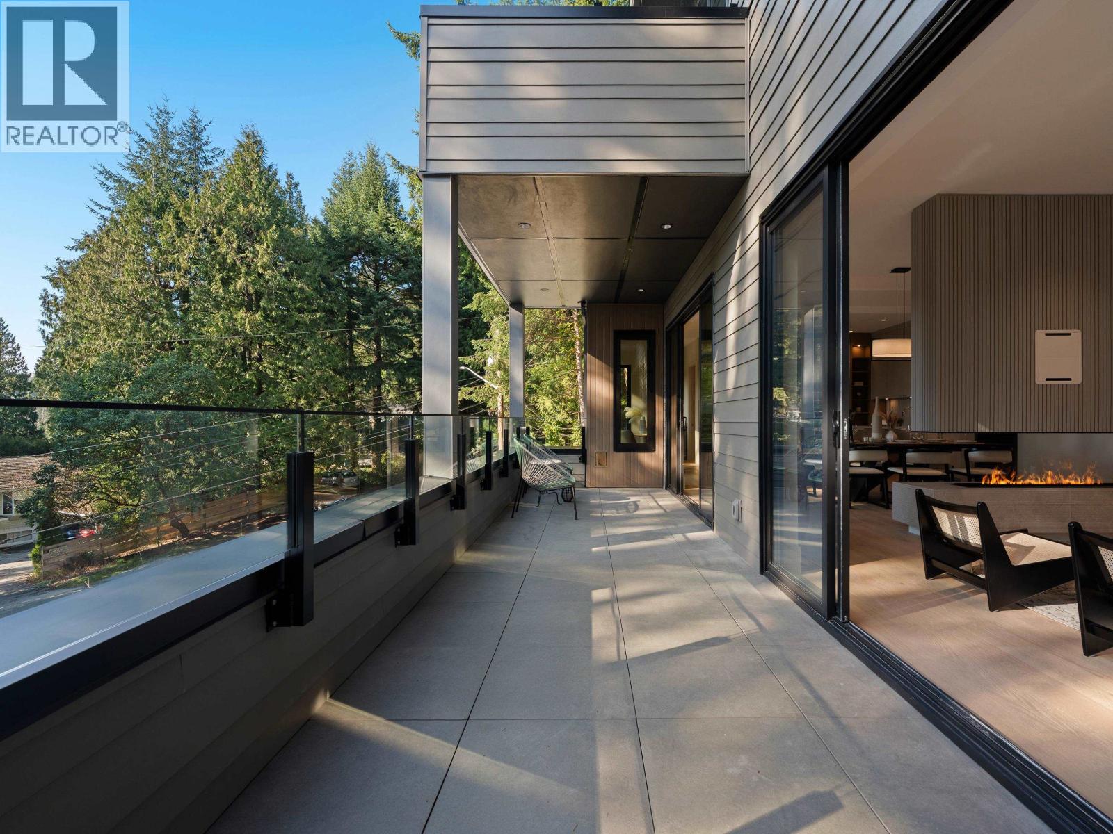 5657 WESTPORT ROAD, West Vancouver