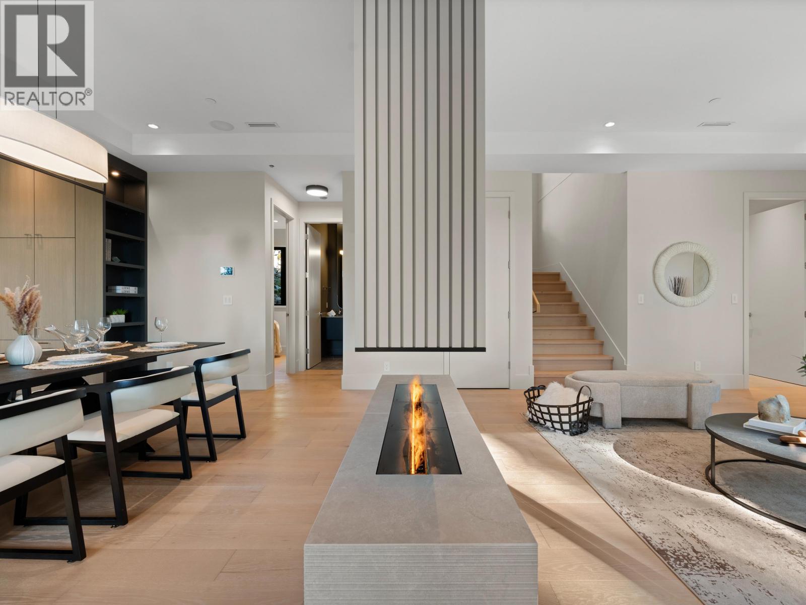 5657 WESTPORT ROAD, West Vancouver