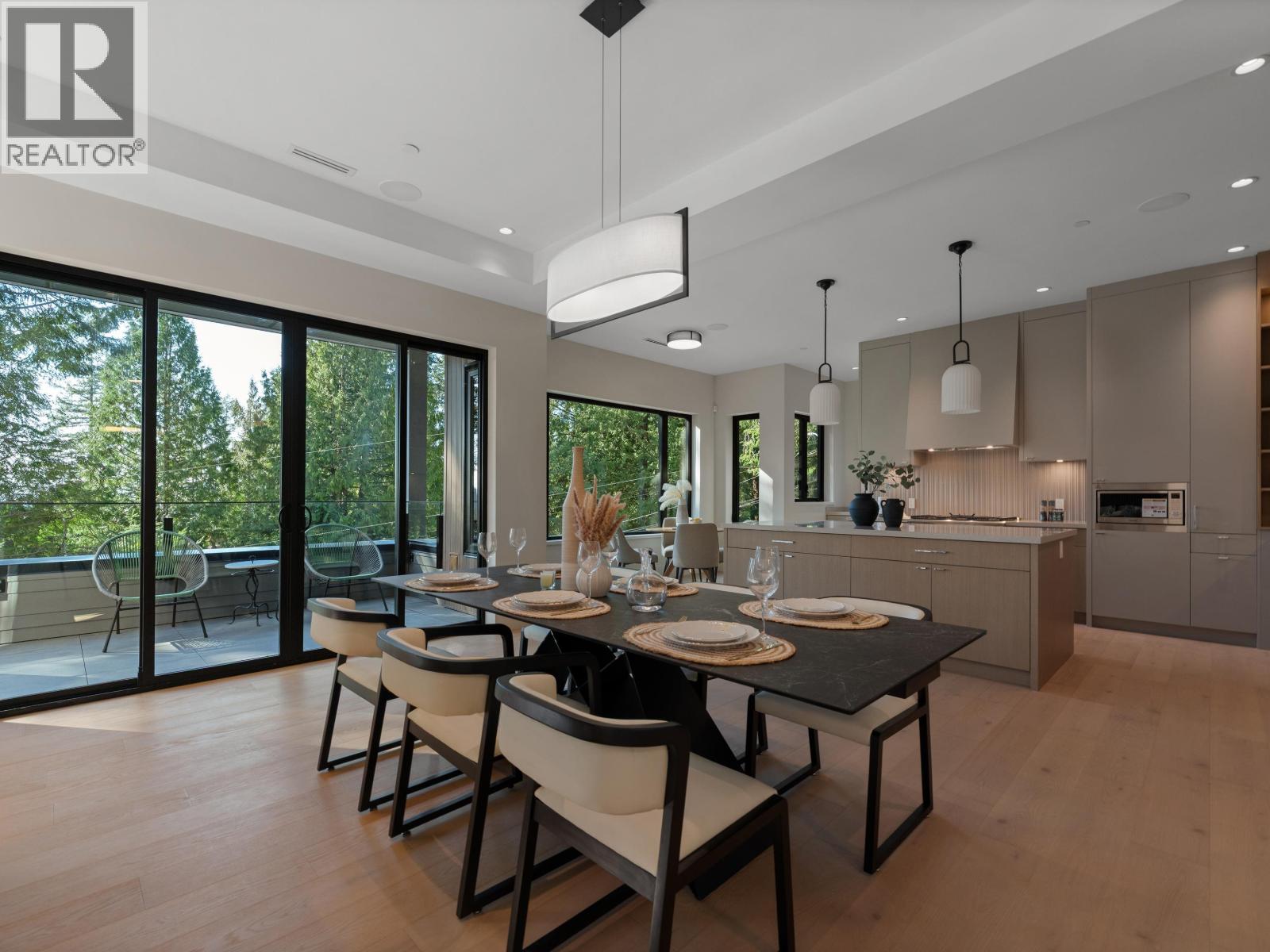 5657 WESTPORT ROAD, West Vancouver