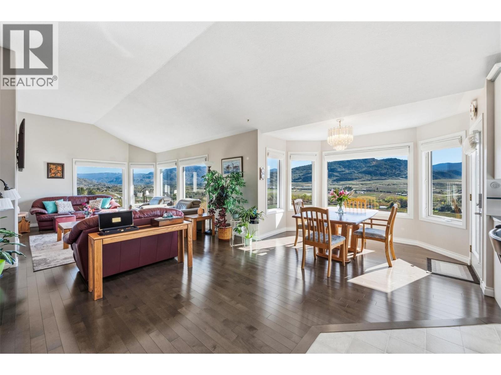 600 PONDEROSA Road, Oliver