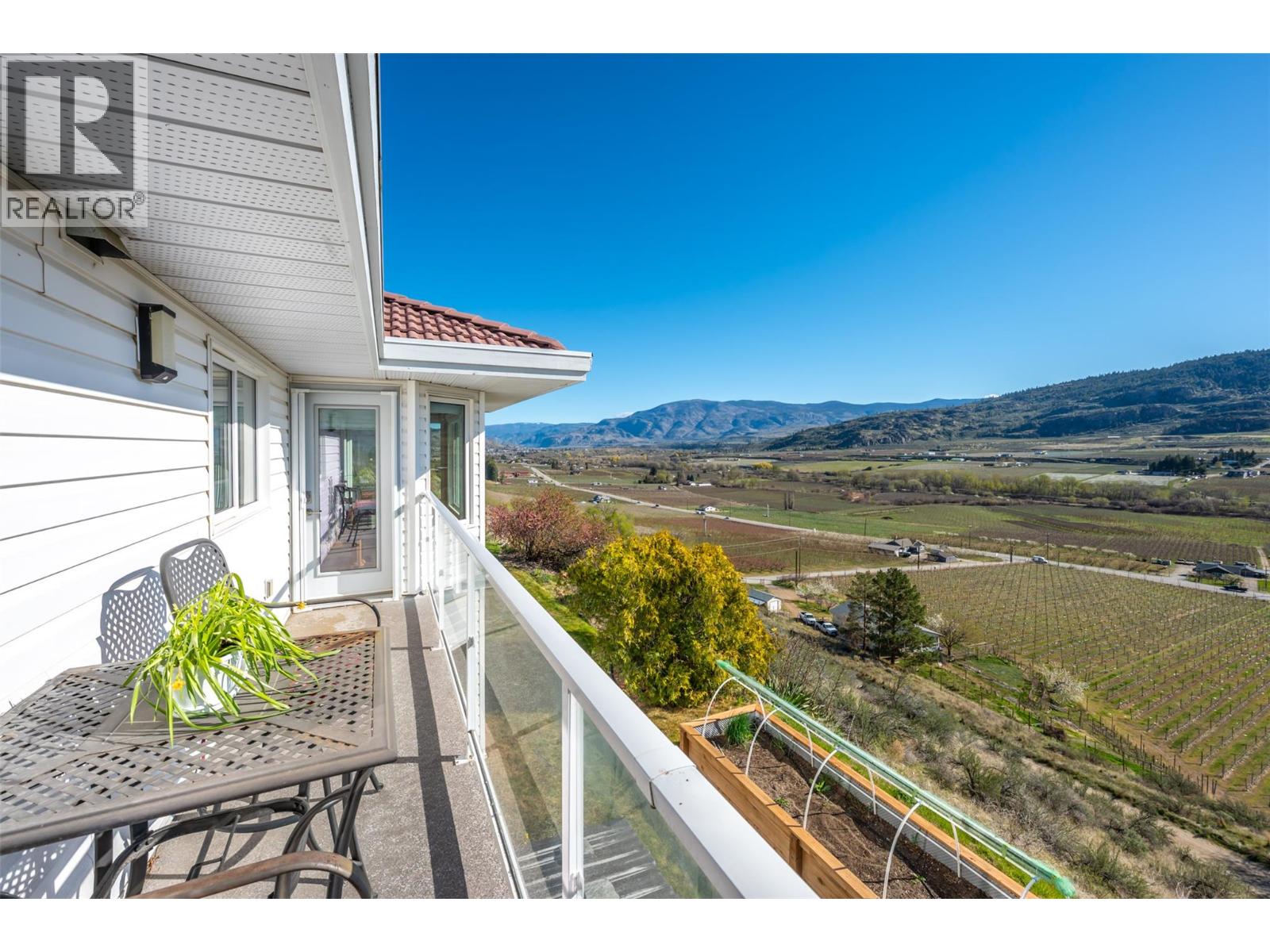 600 PONDEROSA Road, Oliver