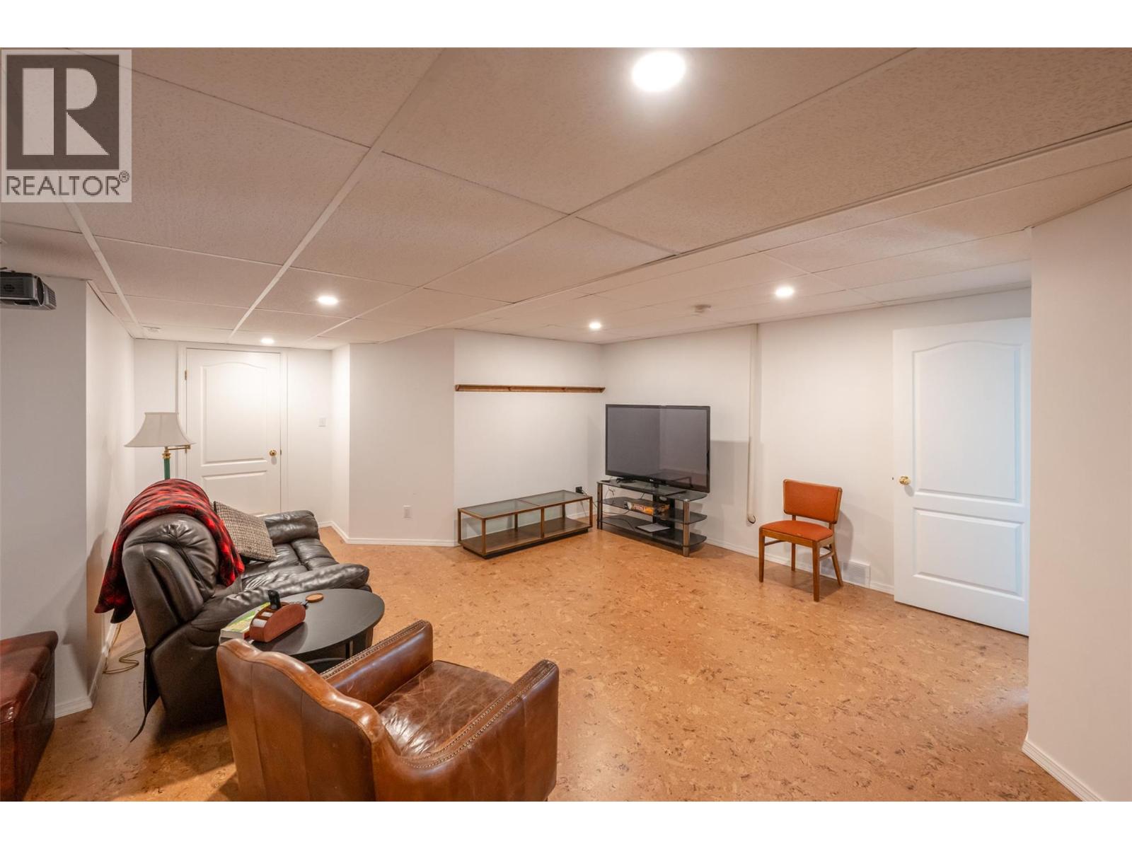 600 PONDEROSA Road, Oliver