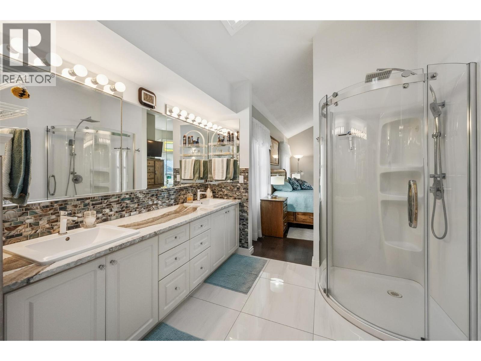 600 PONDEROSA Road, Oliver