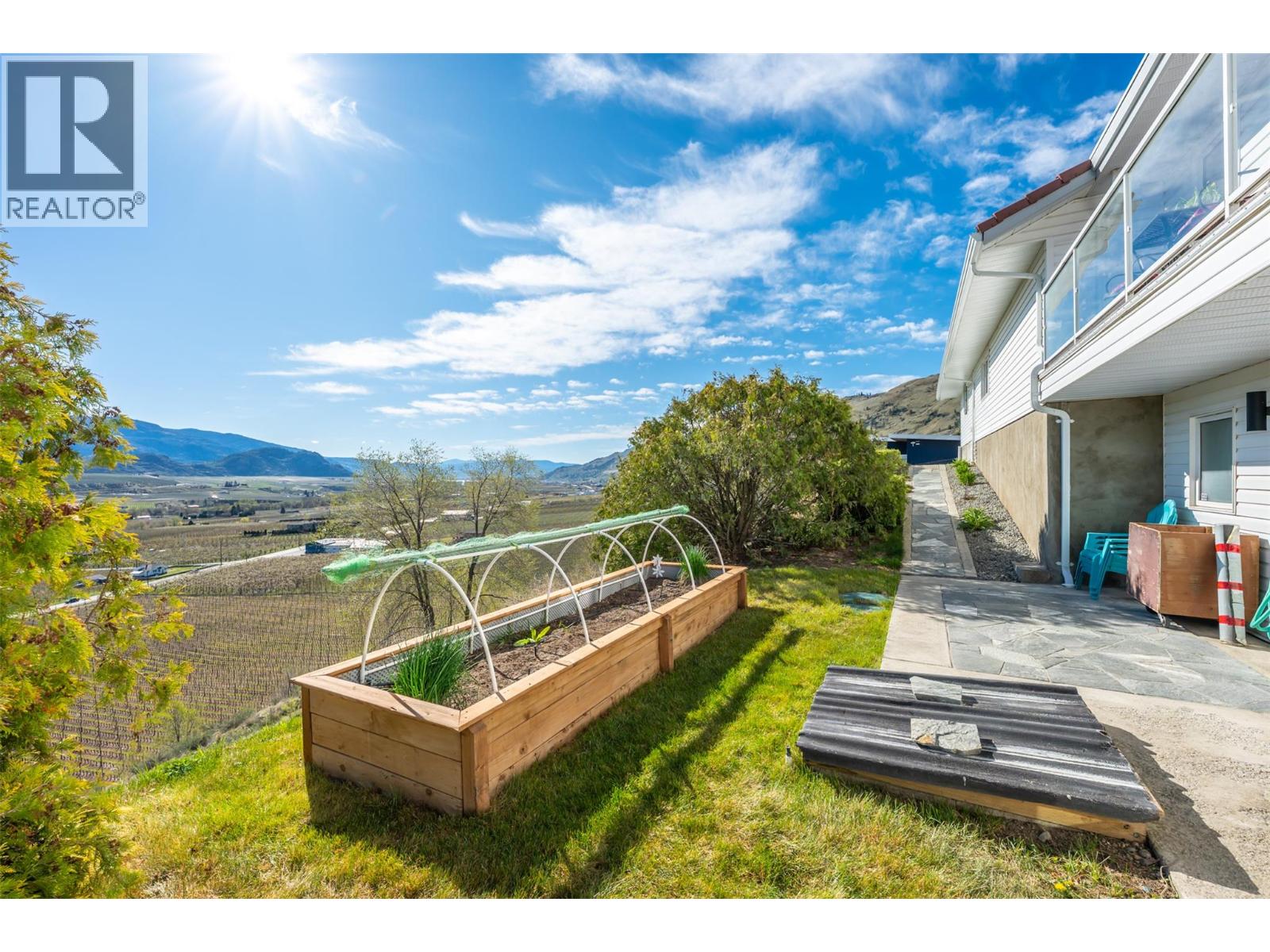 600 PONDEROSA Road, Oliver