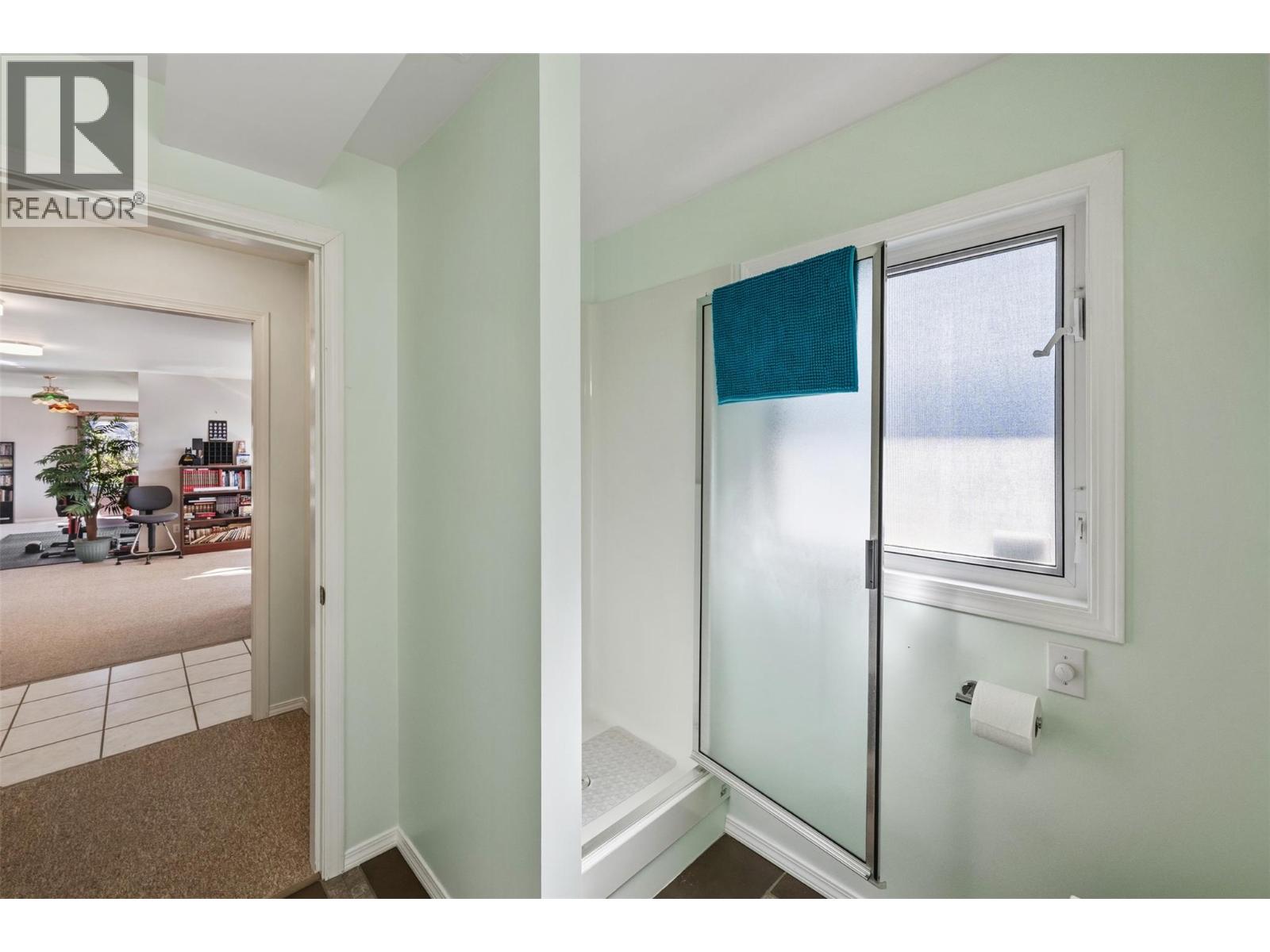 600 PONDEROSA Road, Oliver