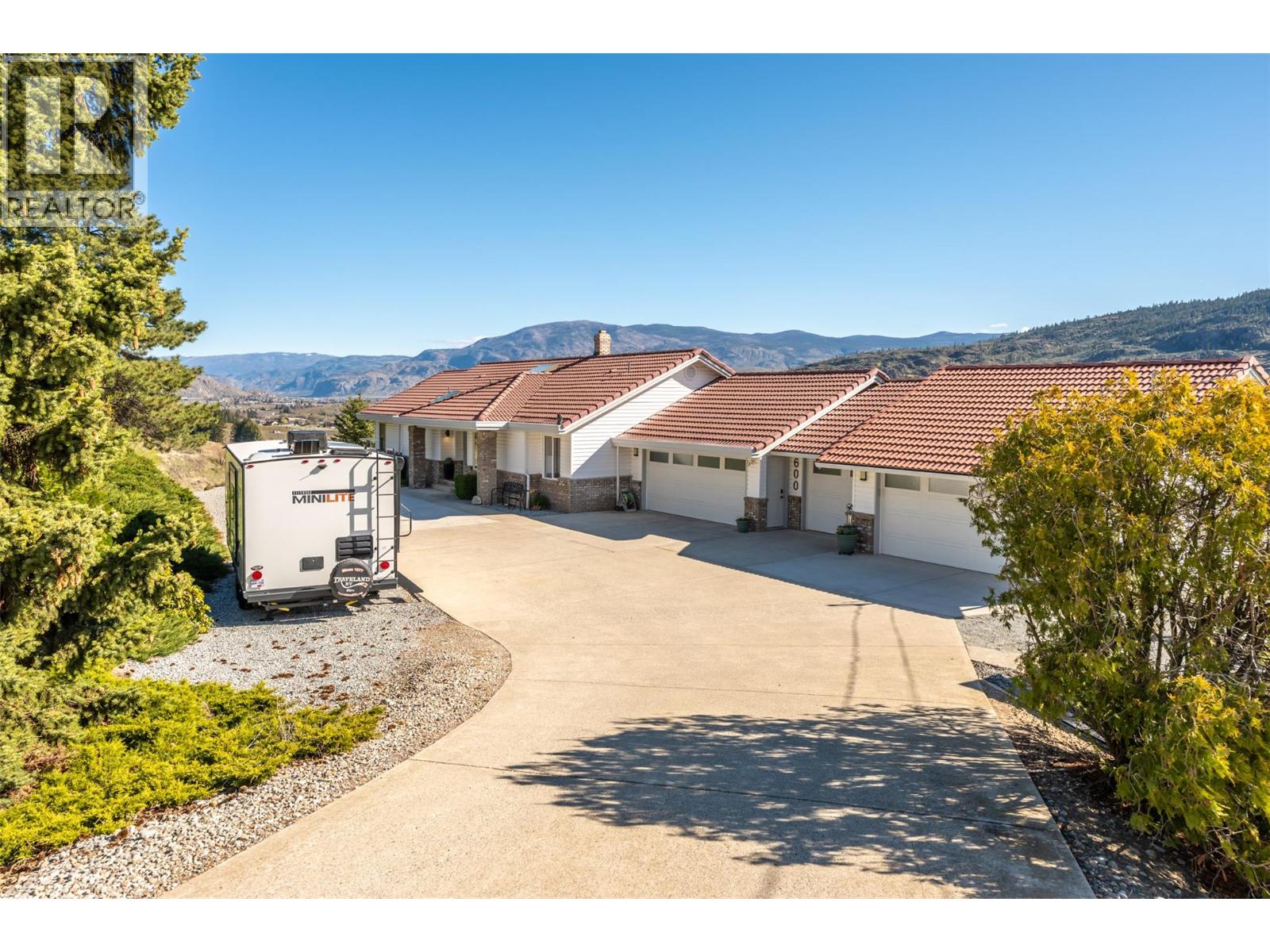 600 PONDEROSA Road, Oliver