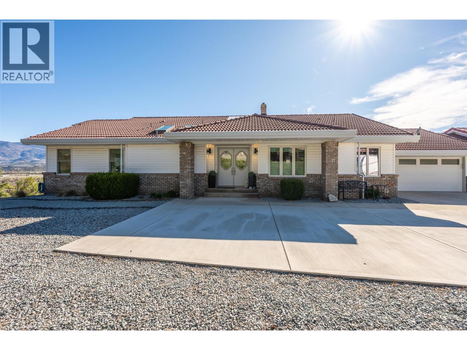 600 PONDEROSA Road, Oliver