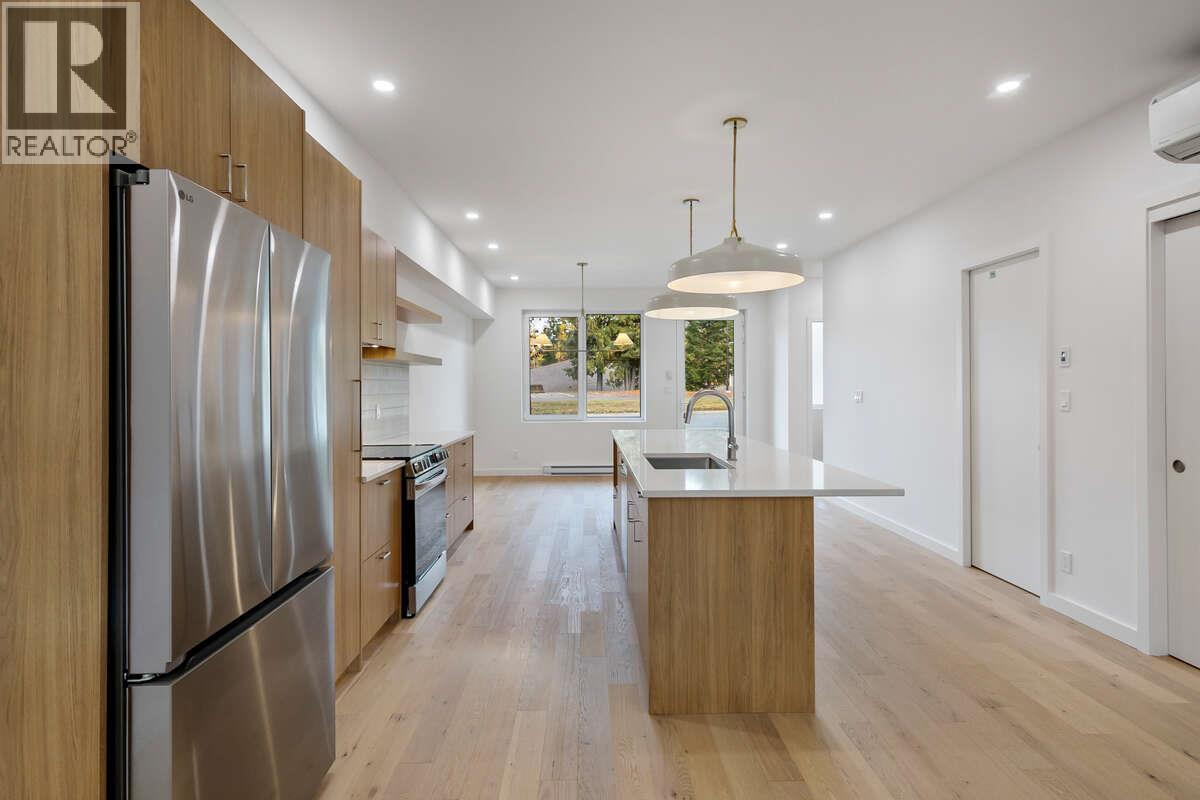 1032 Williams Gate Lane, Revelstoke