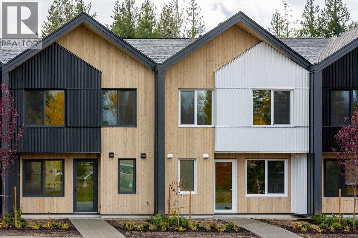 1032 Williams Gate Lane, Revelstoke