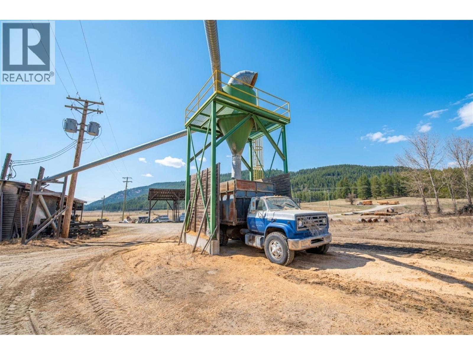 17 Bear Valley Road, Lumby