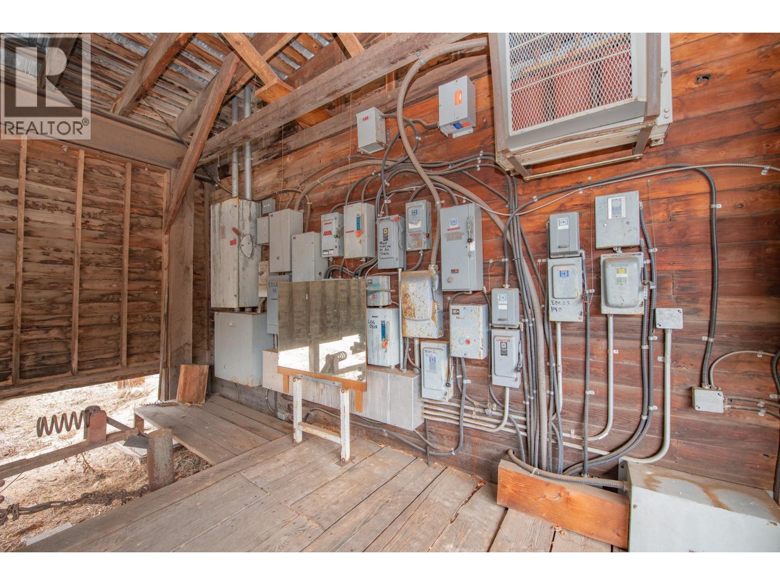 17 Bear Valley Road, Lumby