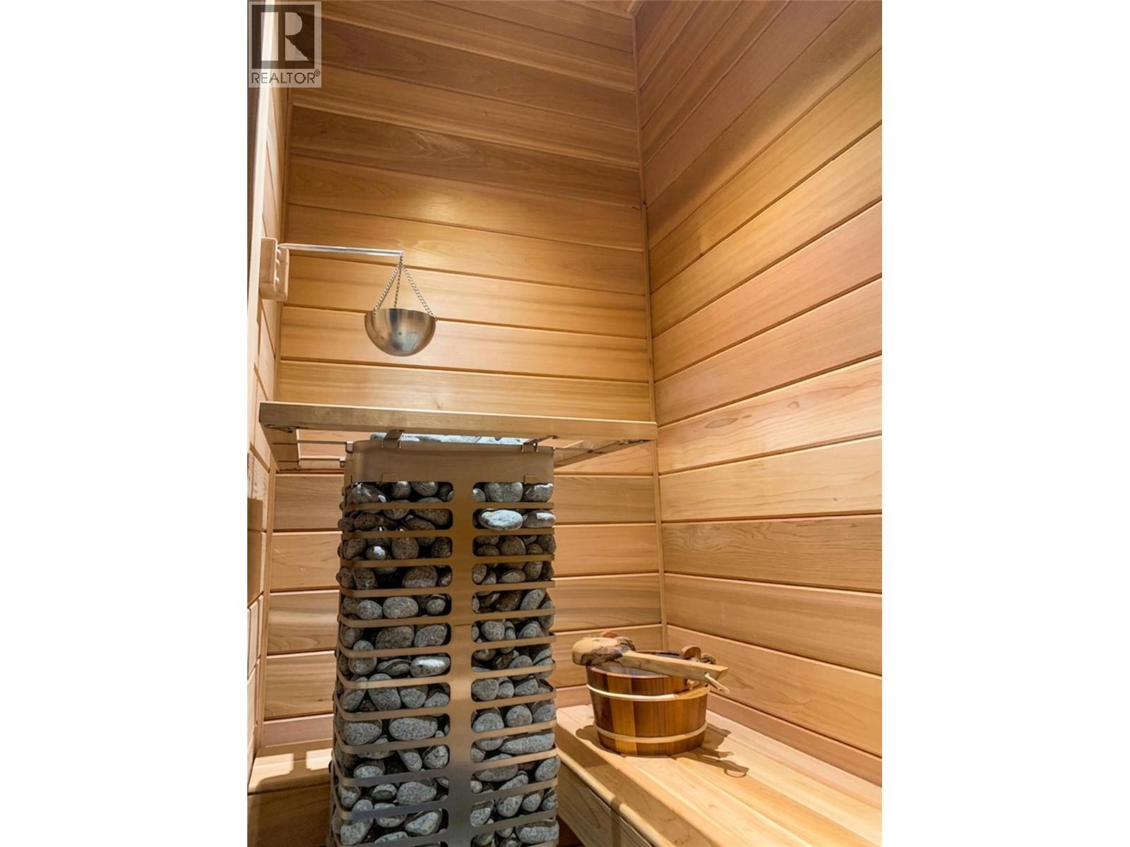 17 Bear Valley Road, Lumby