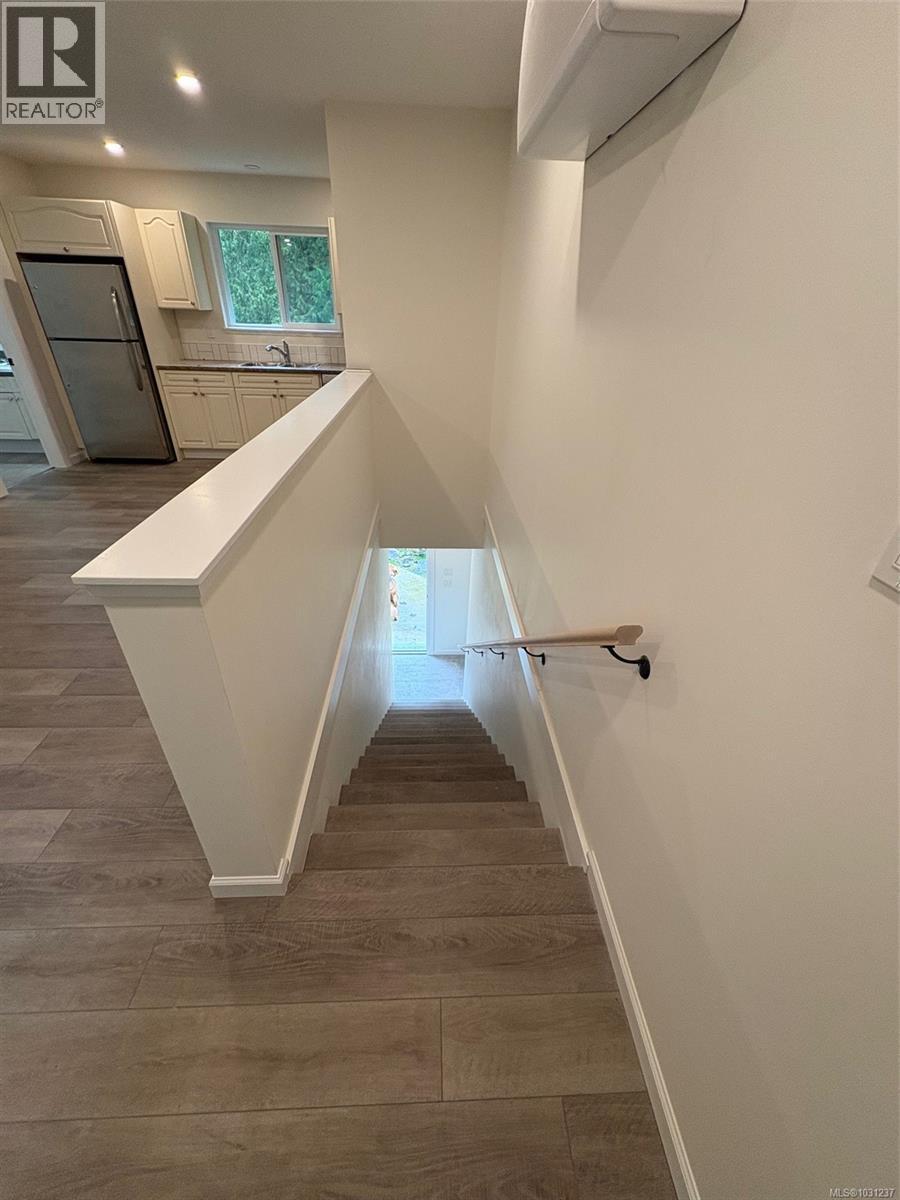 10760 Guilbride Dr - 22