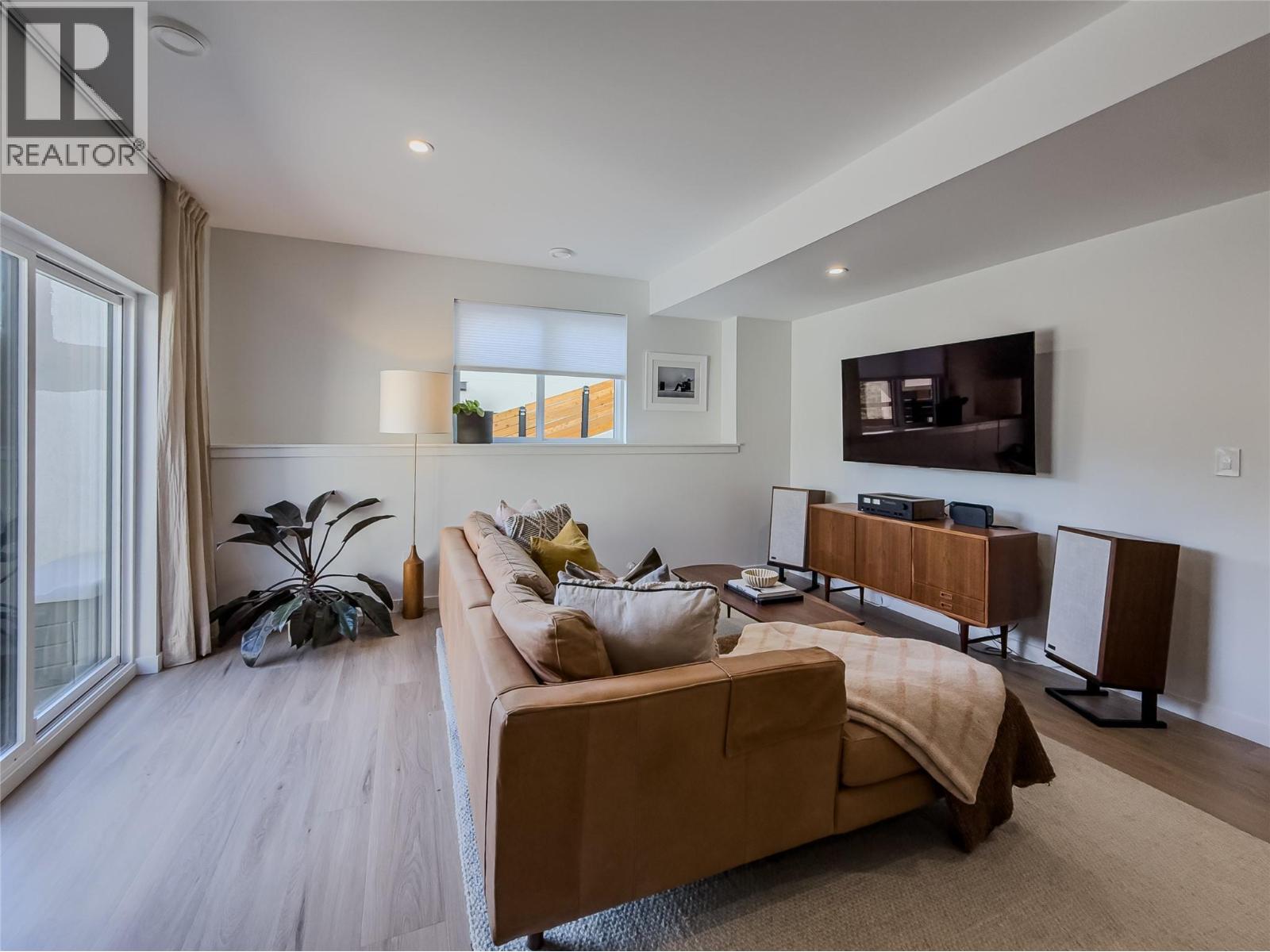 1293 PRAIRIE ROSE DRIVE - 40