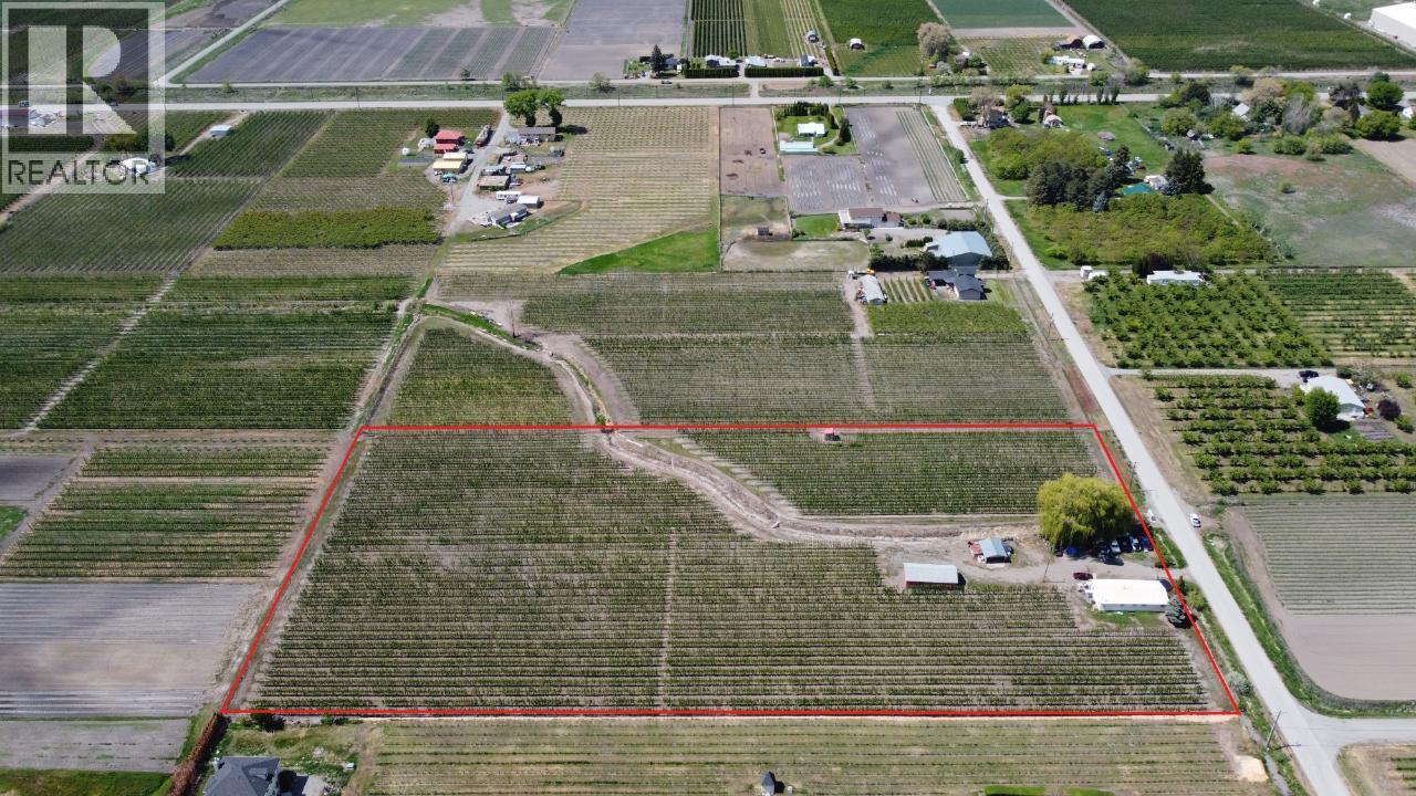 696 Lowe Drive, Cawston