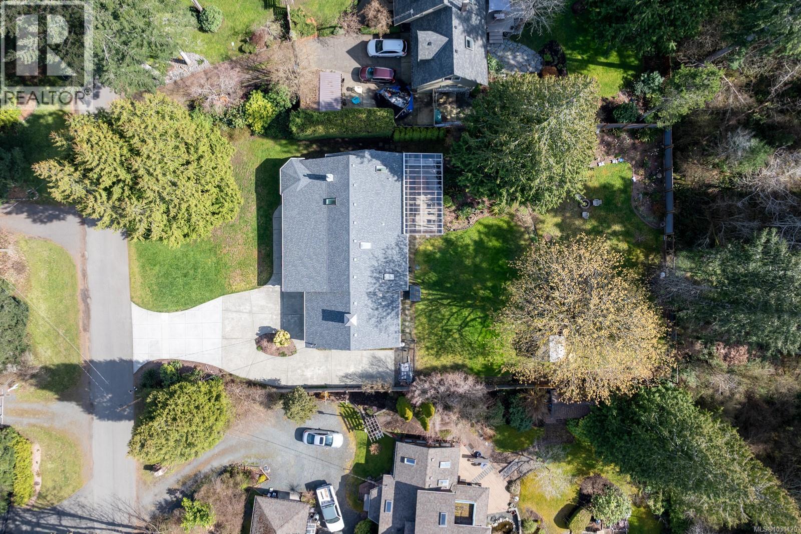 1451 SEAVIEW RD - 33