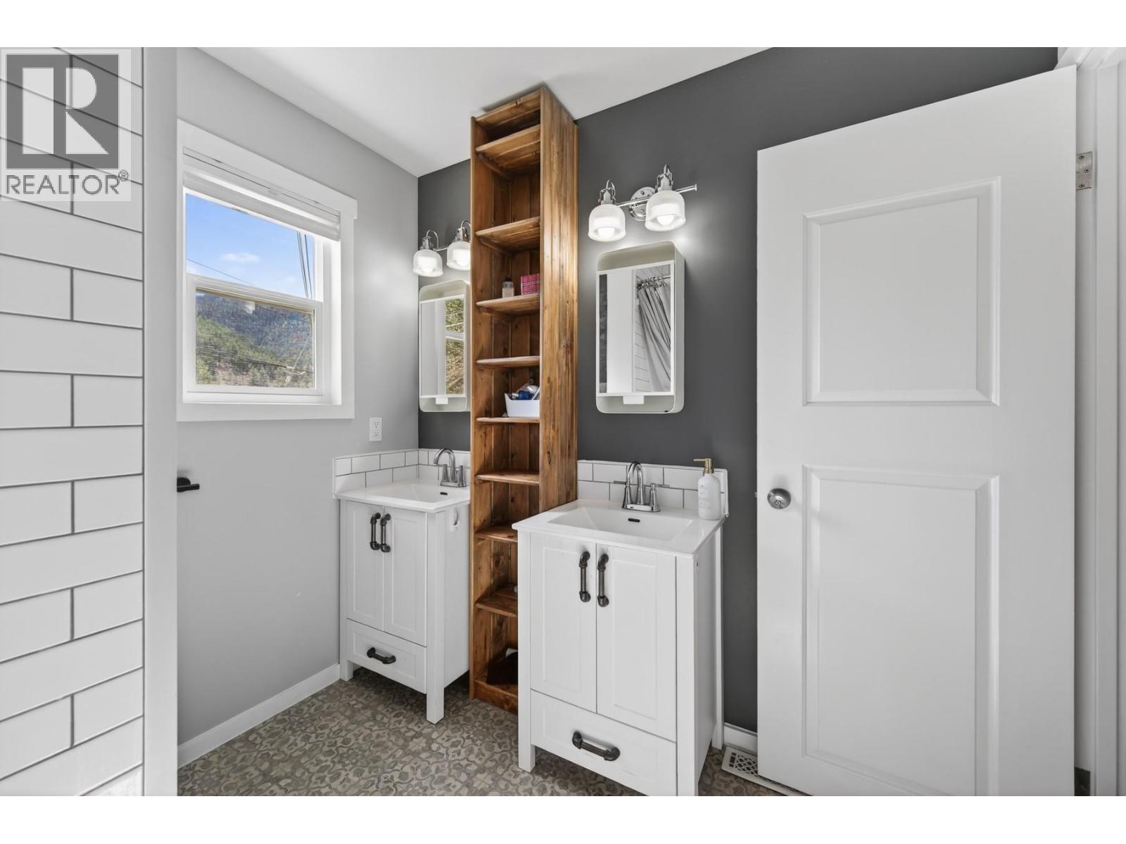 5914 TODD Road - 18