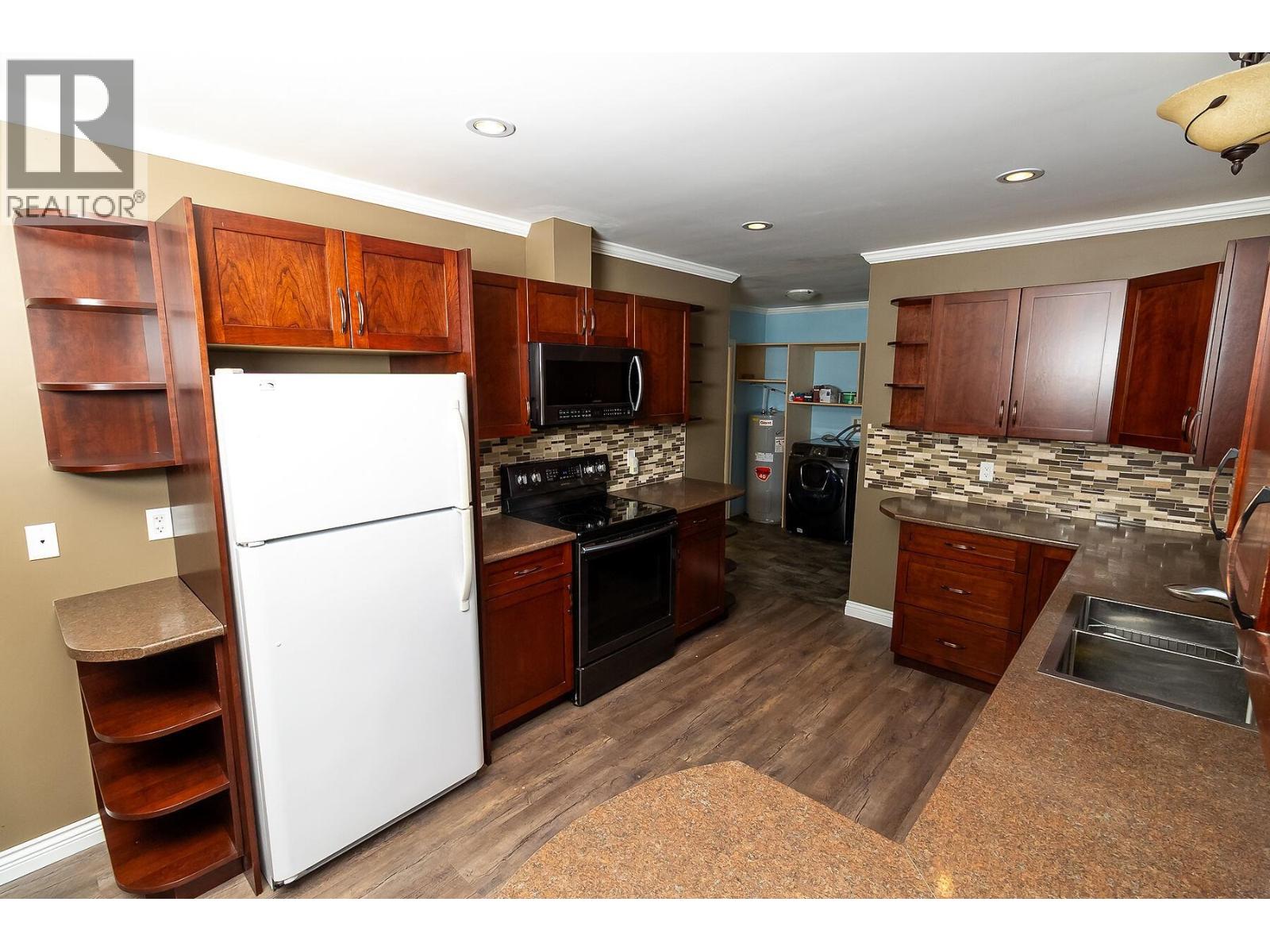 4805 WALSH AVENUE, Terrace