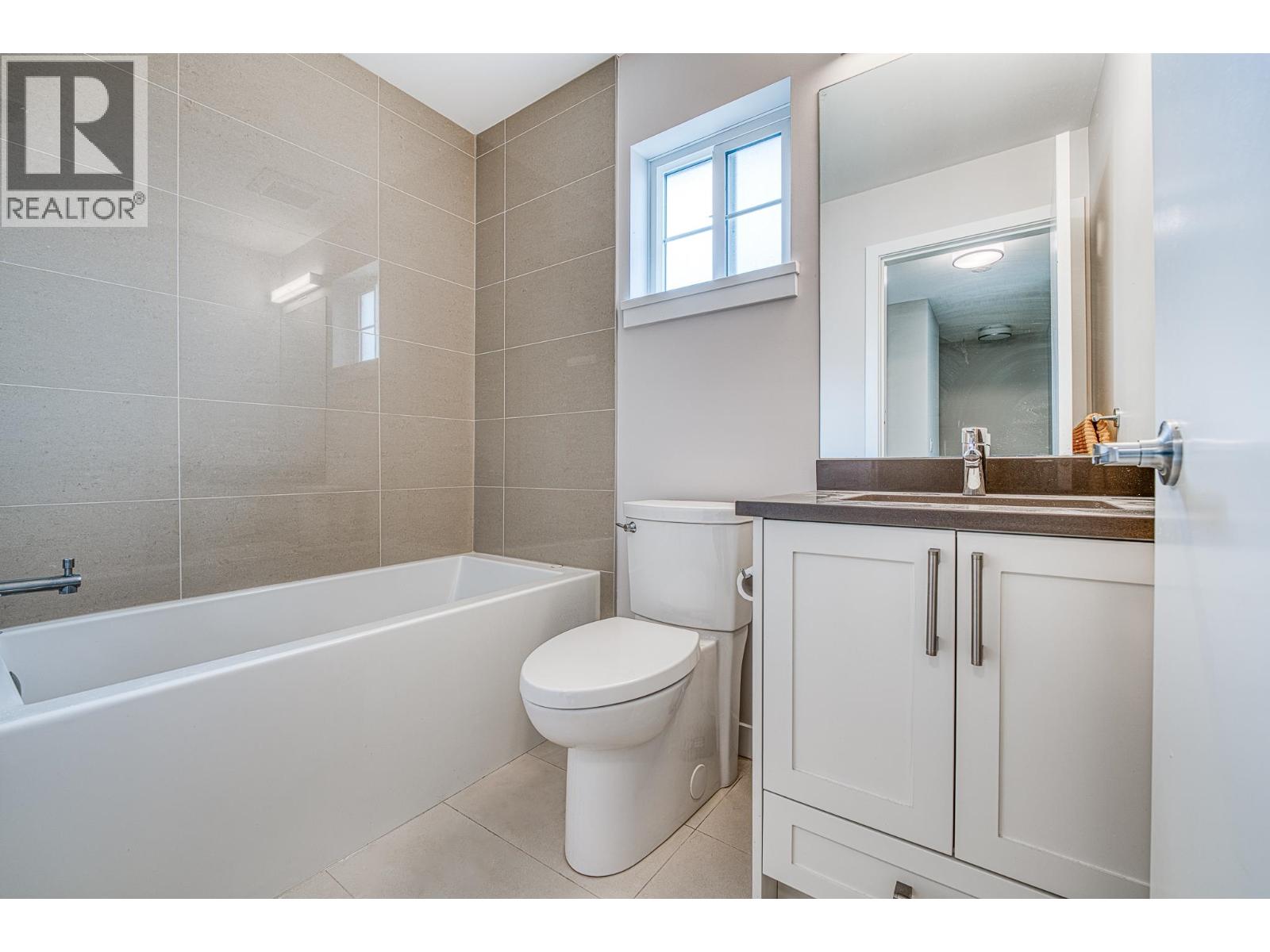 21 7180 LECHOW STREET, Richmond