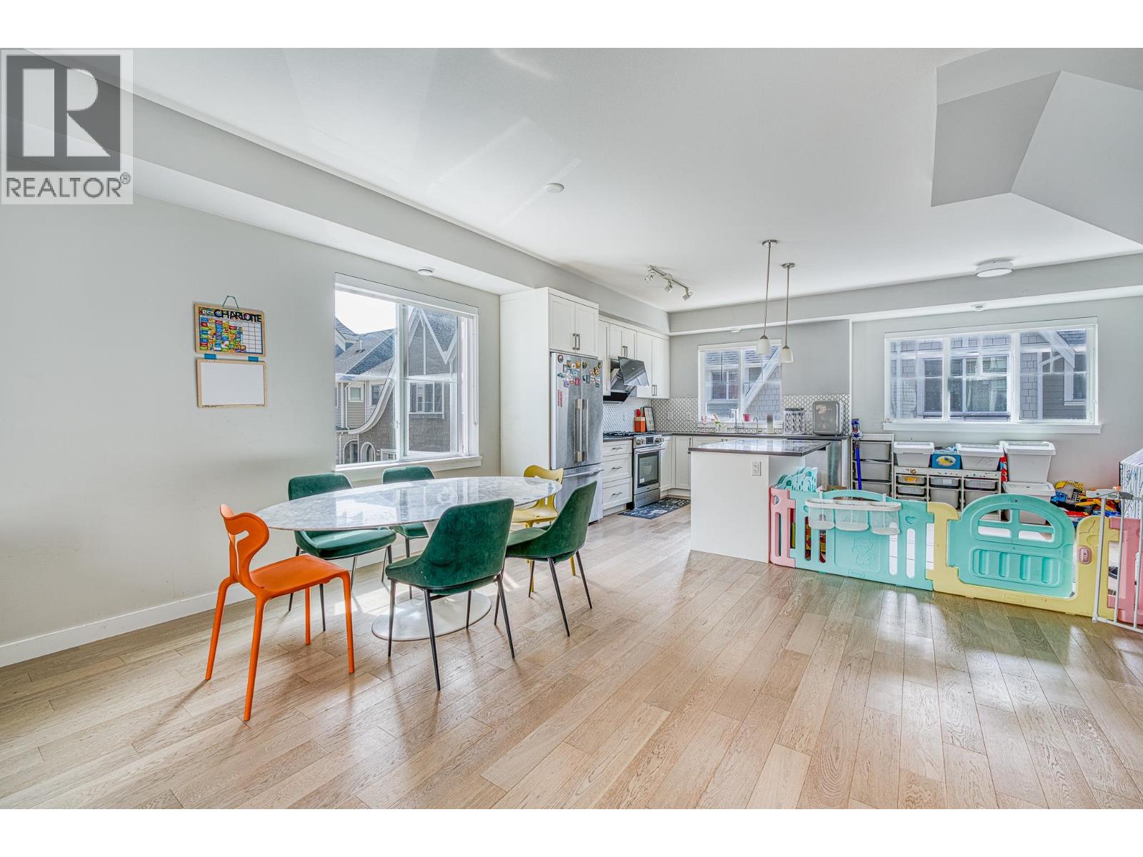 21 7180 LECHOW STREET, Richmond